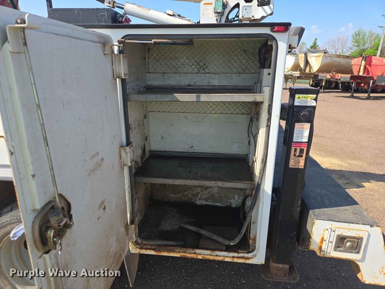 image for item DP8924 2007 Ford F550 XL Super Duty utility / service truck