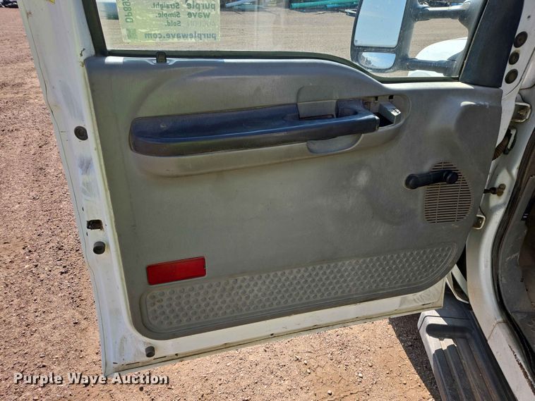 image for item DP8924 2007 Ford F550 XL Super Duty utility / service truck