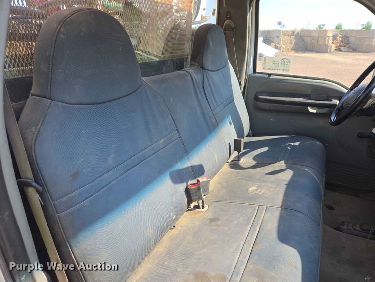 image for item DP8924 2007 Ford F550 XL Super Duty utility / service truck