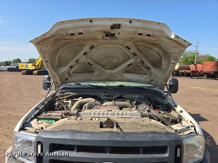 image for item DP8924 2007 Ford F550 XL Super Duty utility / service truck