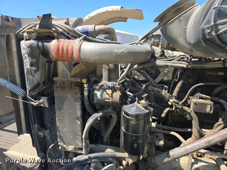 image for item DP8926 2006 Peterbilt 357 ready mix truck