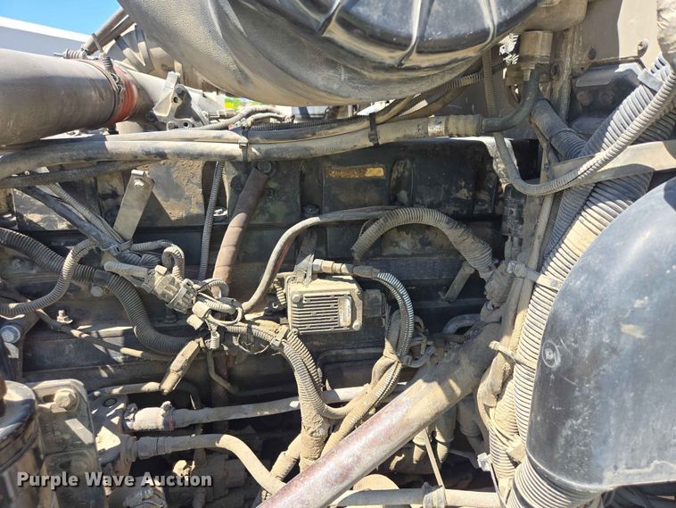 image for item DP8926 2006 Peterbilt 357 ready mix truck