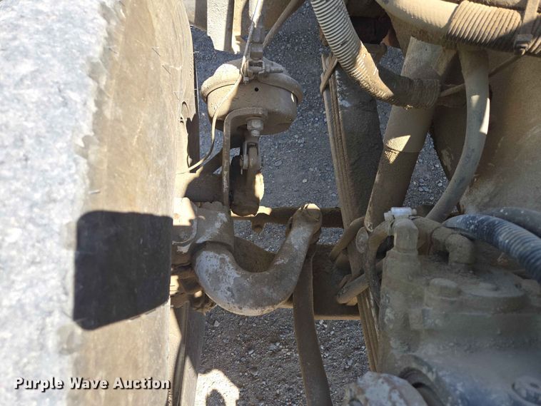 image for item DP8926 2006 Peterbilt 357 ready mix truck
