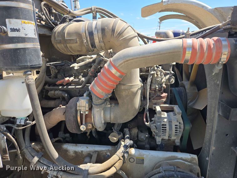 image for item DP8926 2006 Peterbilt 357 ready mix truck