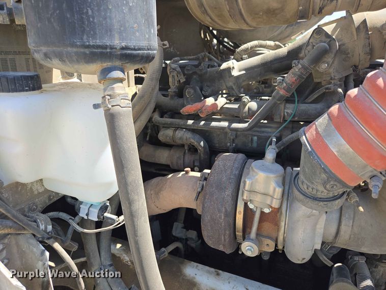 image for item DP8926 2006 Peterbilt 357 ready mix truck