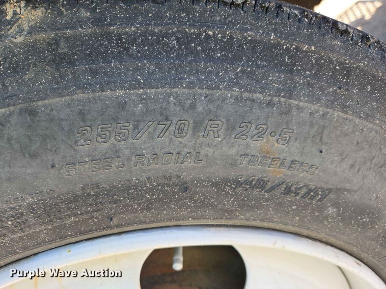 image for item DP8926 2006 Peterbilt 357 ready mix truck