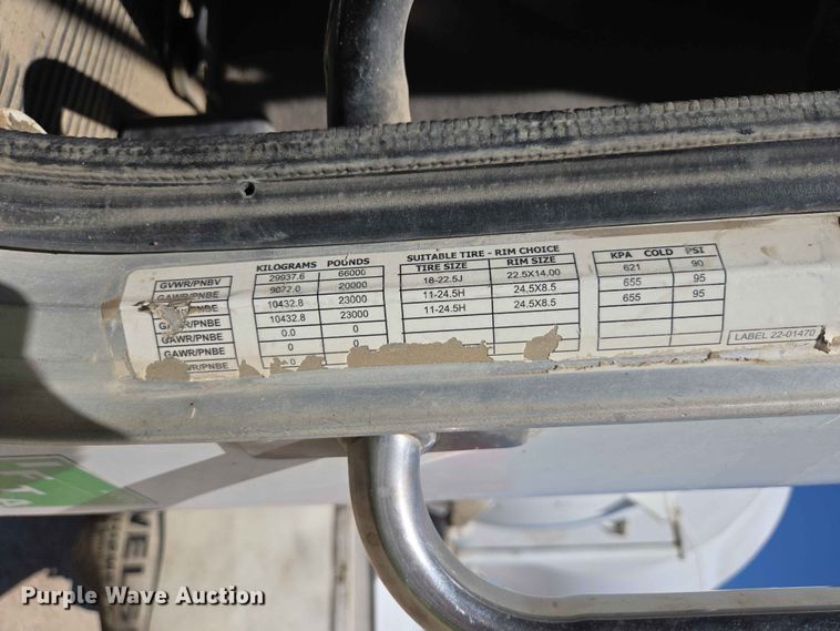 image for item DP8926 2006 Peterbilt 357 ready mix truck
