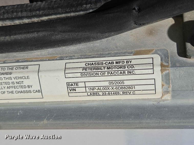 image for item DP8926 2006 Peterbilt 357 ready mix truck