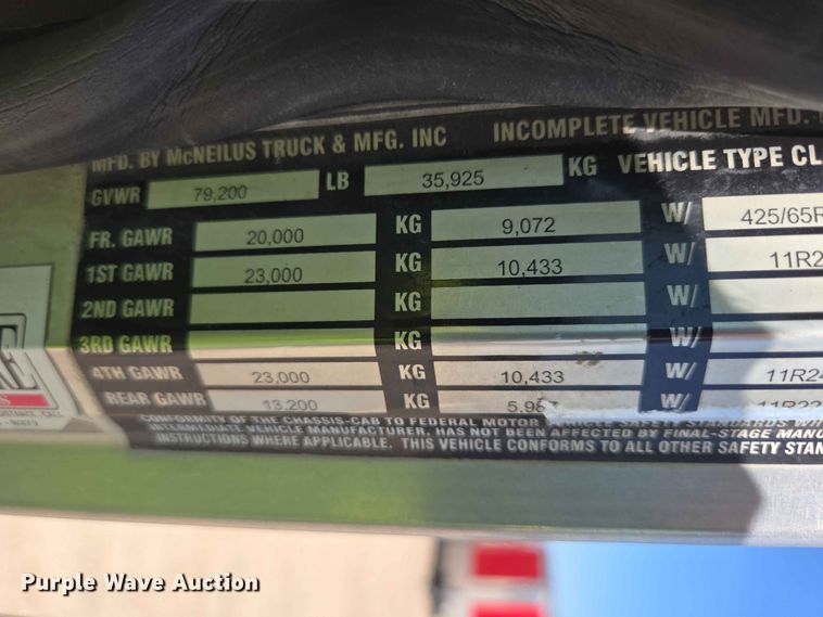 image for item DP8926 2006 Peterbilt 357 ready mix truck