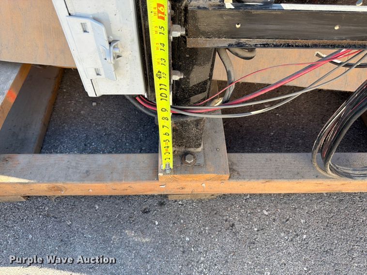 image for item DQ7776 Aeroforce Sliding Pivot roll tarp