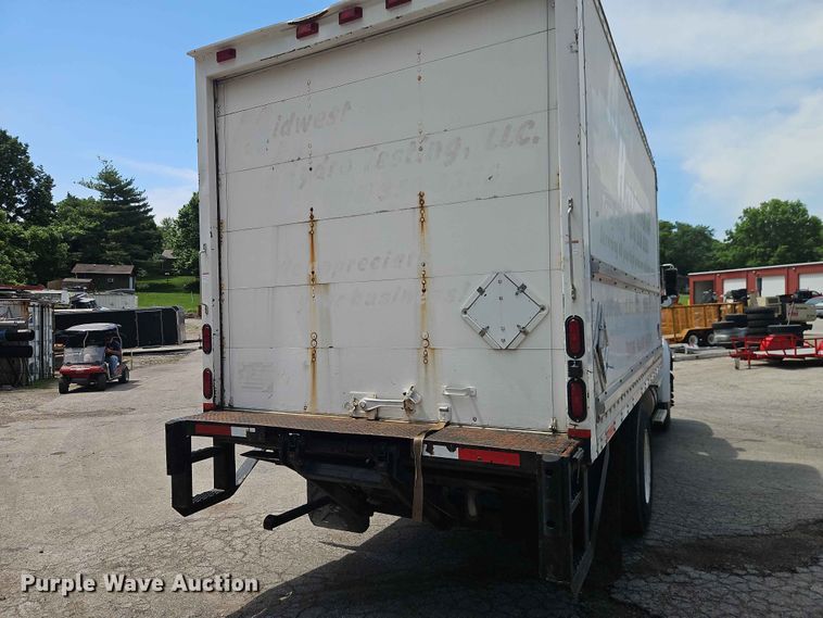 image for item DQ7790 2004 Kenworth T300 box truck