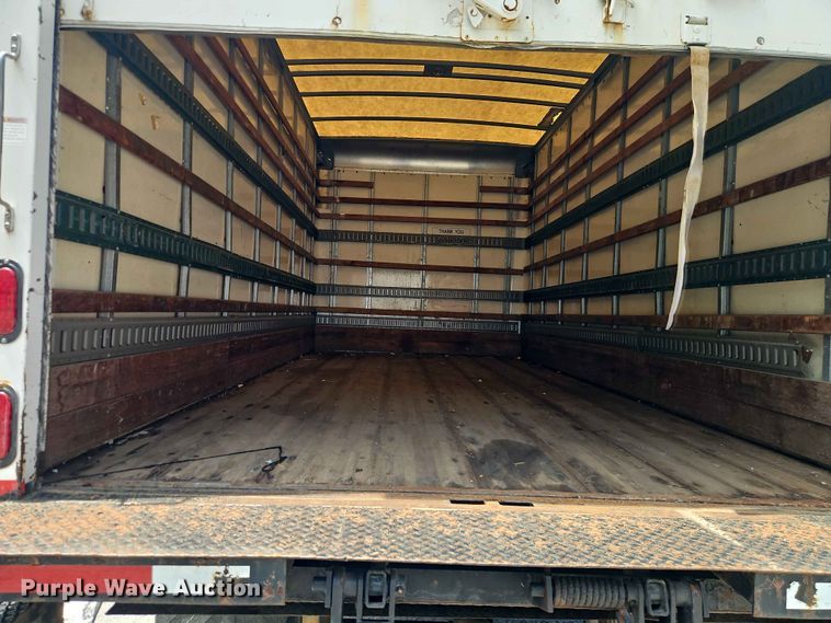 image for item DQ7790 2004 Kenworth T300 box truck