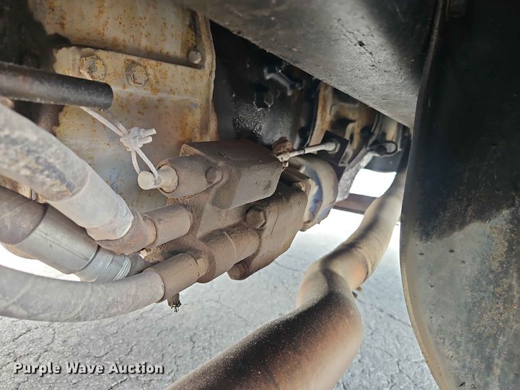 image for item DQ7791 1993 International 4900 dump truck