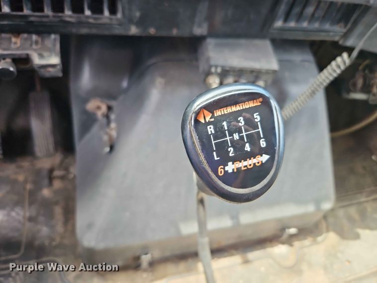 image for item DQ7791 1993 International 4900 dump truck