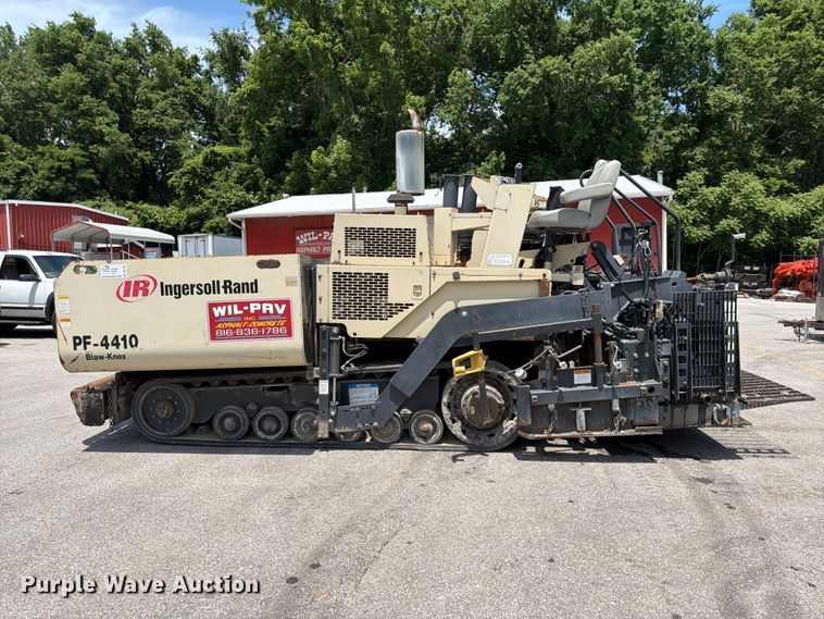 image for item DQ7792 Ingersoll-Rand PF-4410 paver