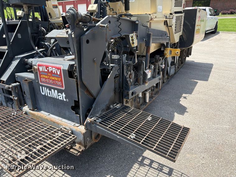 image for item DQ7792 Ingersoll-Rand PF-4410 paver
