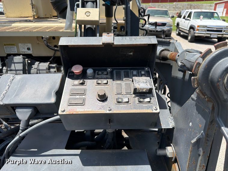 image for item DQ7792 Ingersoll-Rand PF-4410 paver