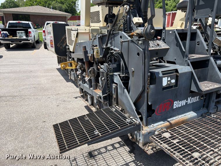 image for item DQ7792 Ingersoll-Rand PF-4410 paver