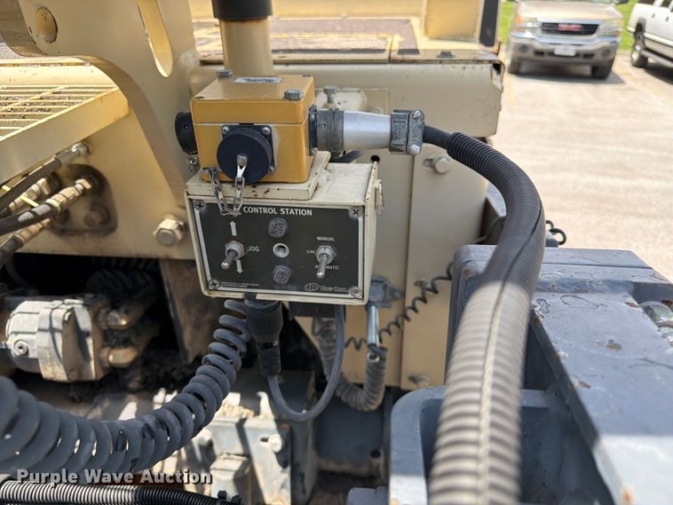 image for item DQ7792 Ingersoll-Rand PF-4410 paver