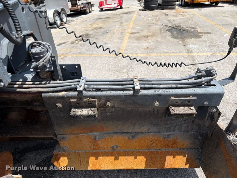 image for item DQ7792 Ingersoll-Rand PF-4410 paver