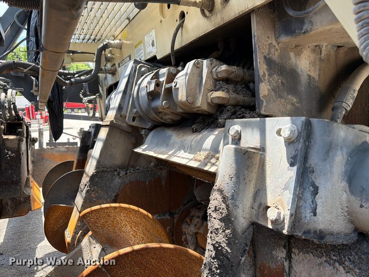 image for item DQ7792 Ingersoll-Rand PF-4410 paver