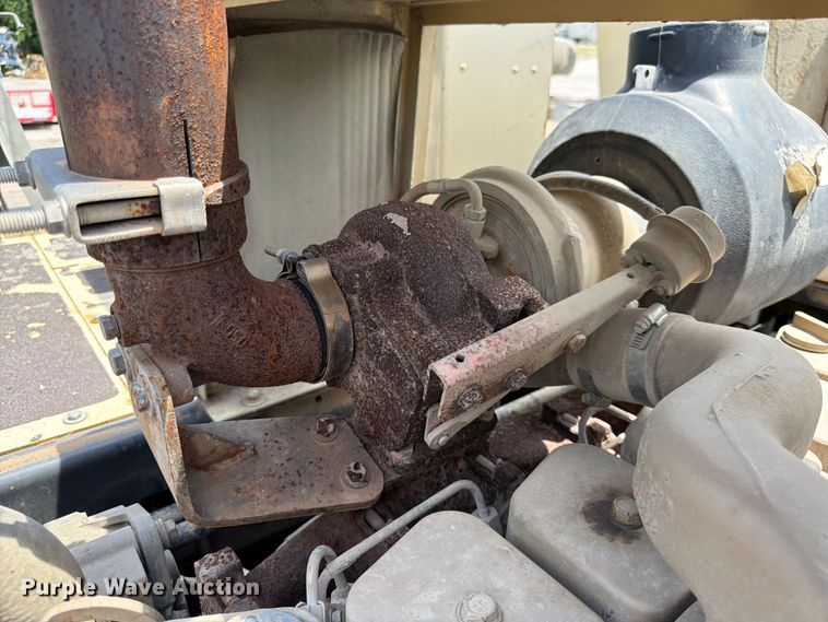 image for item DQ7792 Ingersoll-Rand PF-4410 paver
