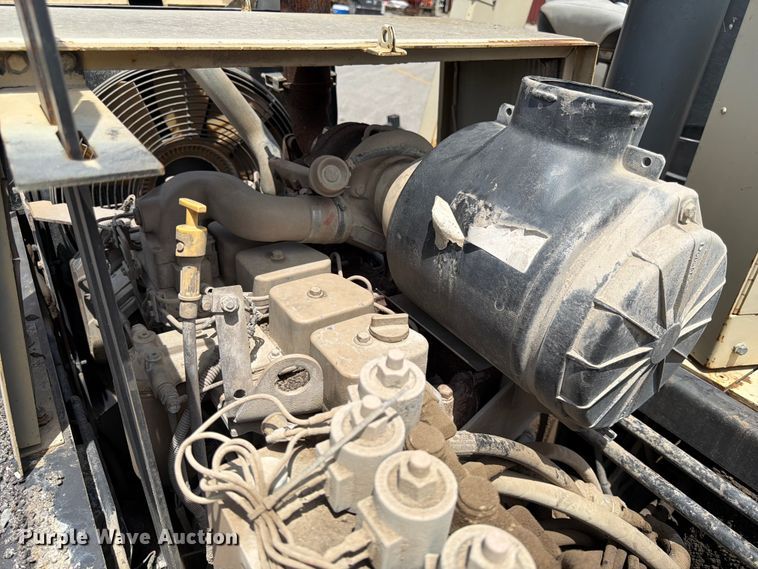 image for item DQ7792 Ingersoll-Rand PF-4410 paver