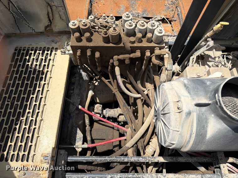 image for item DQ7792 Ingersoll-Rand PF-4410 paver