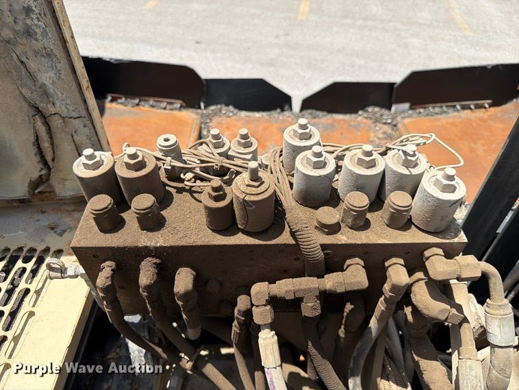 image for item DQ7792 Ingersoll-Rand PF-4410 paver