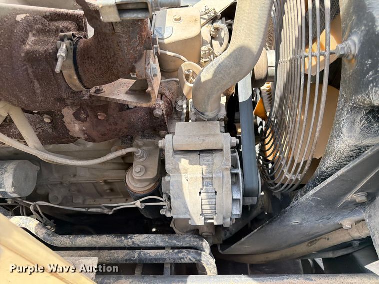 image for item DQ7792 Ingersoll-Rand PF-4410 paver