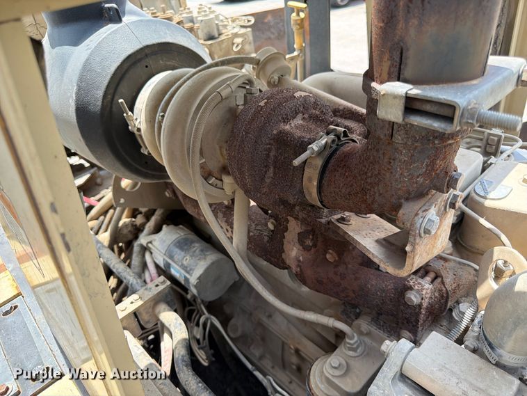 image for item DQ7792 Ingersoll-Rand PF-4410 paver