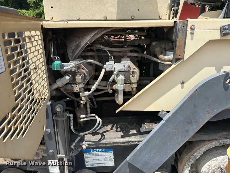 image for item DQ7792 Ingersoll-Rand PF-4410 paver