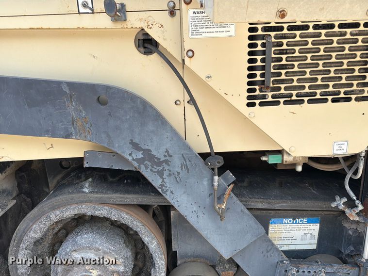 image for item DQ7792 Ingersoll-Rand PF-4410 paver