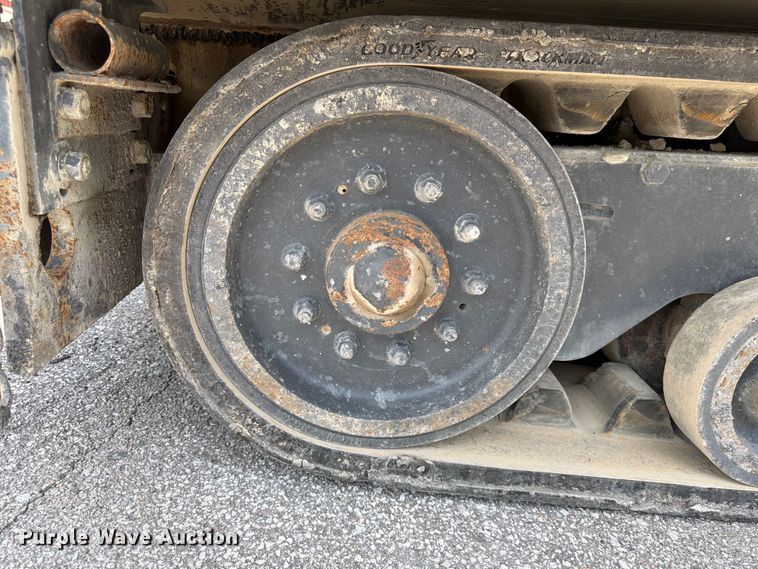 image for item DQ7792 Ingersoll-Rand PF-4410 paver