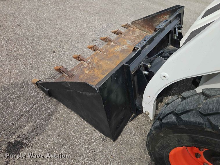 image for item DQ7793 1999 Bobcat 763 skid steer loader