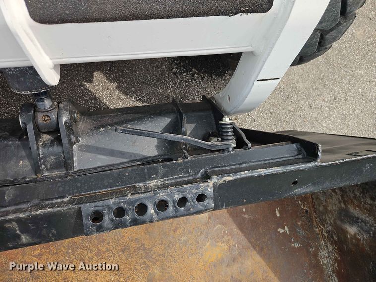 image for item DQ7793 1999 Bobcat 763 skid steer loader