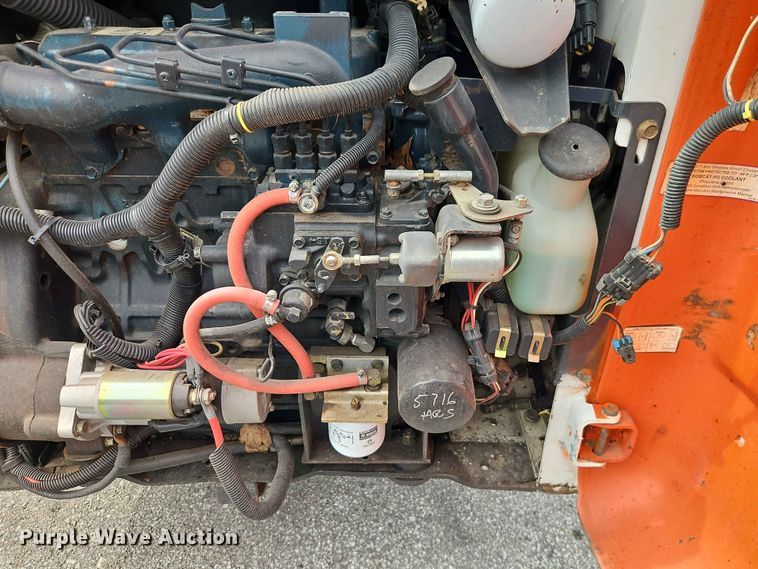 image for item DQ7793 1999 Bobcat 763 skid steer loader