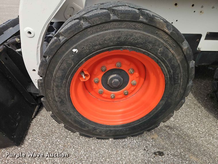 image for item DQ7793 1999 Bobcat 763 skid steer loader