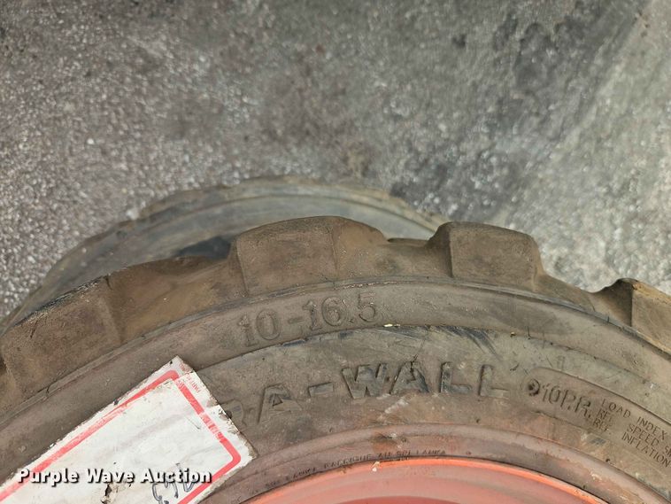 image for item DQ7793 1999 Bobcat 763 skid steer loader