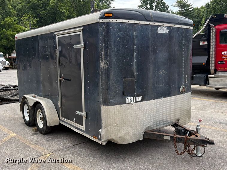 image for item DQ7794 2002 Forest River CMN035422 enclosed cargo trailer