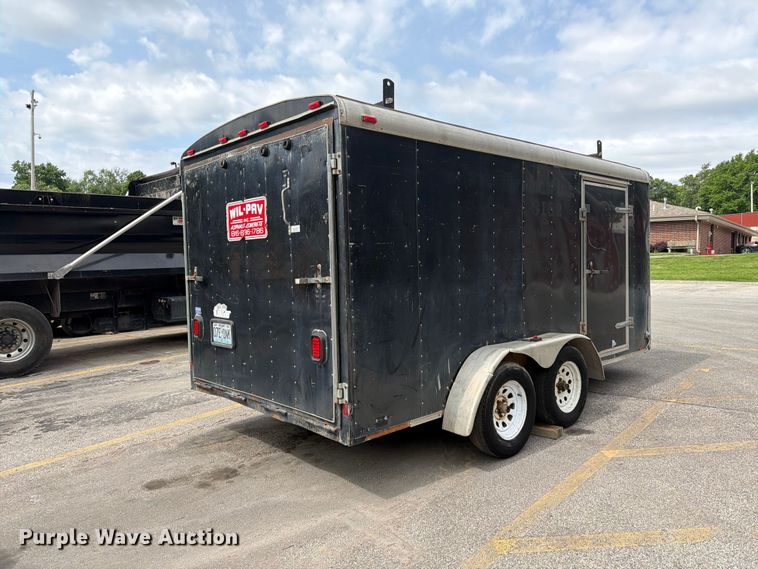 image for item DQ7794 2002 Forest River CMN035422 enclosed cargo trailer