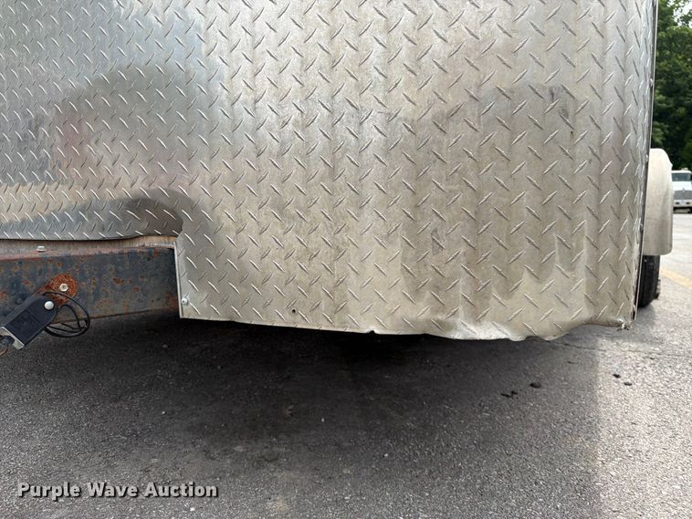 image for item DQ7794 2002 Forest River CMN035422 enclosed cargo trailer