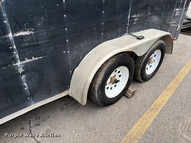 image for item DQ7794 2002 Forest River CMN035422 enclosed cargo trailer