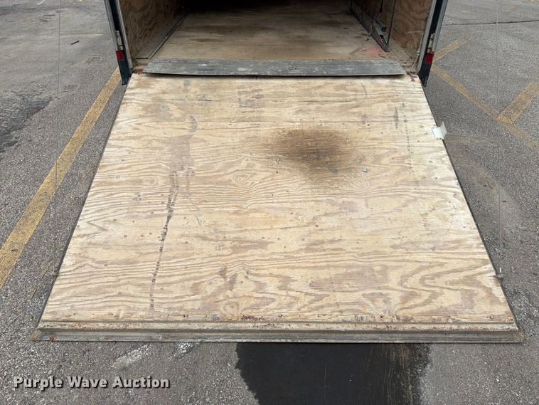 image for item DQ7794 2002 Forest River CMN035422 enclosed cargo trailer