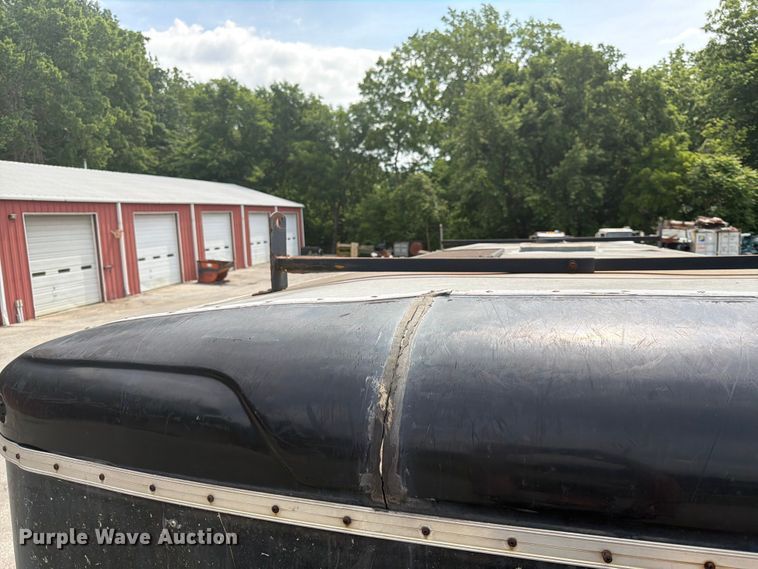 image for item DQ7794 2002 Forest River CMN035422 enclosed cargo trailer