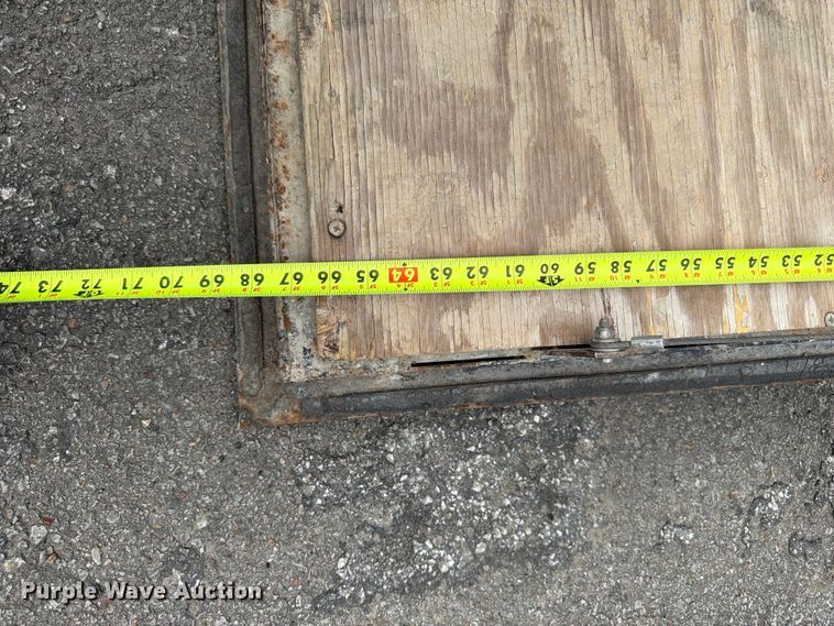 image for item DQ7794 2002 Forest River CMN035422 enclosed cargo trailer