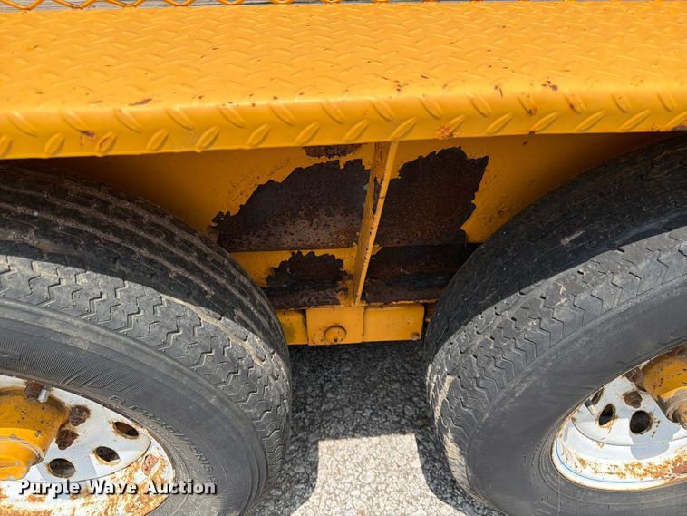 image for item DQ7797 2006 Felling Trailers utility trailer