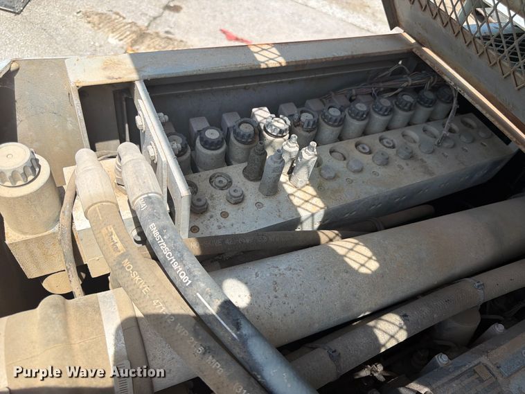 image for item DQ7800 Power Curber 5700B curb machine