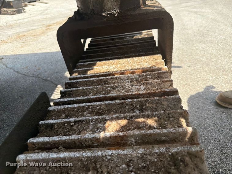 image for item DQ7800 Power Curber 5700B curb machine