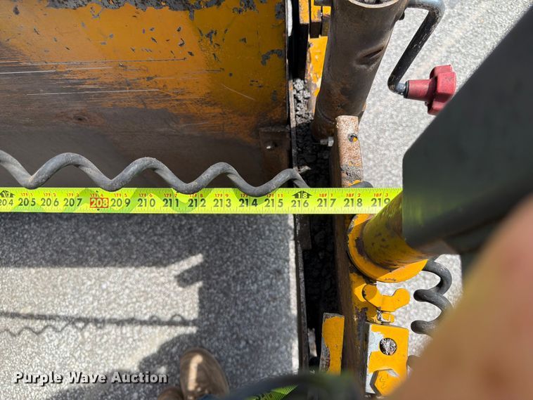 image for item DQ7801 Blaw-Knox PF-5510 paver